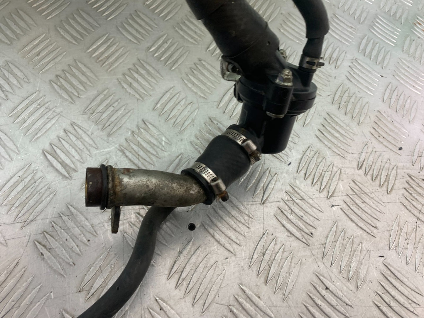 YAMAHA YZF R1 4C8 THERMOSTAT  YEAR 2007-2008 (CMB1237)