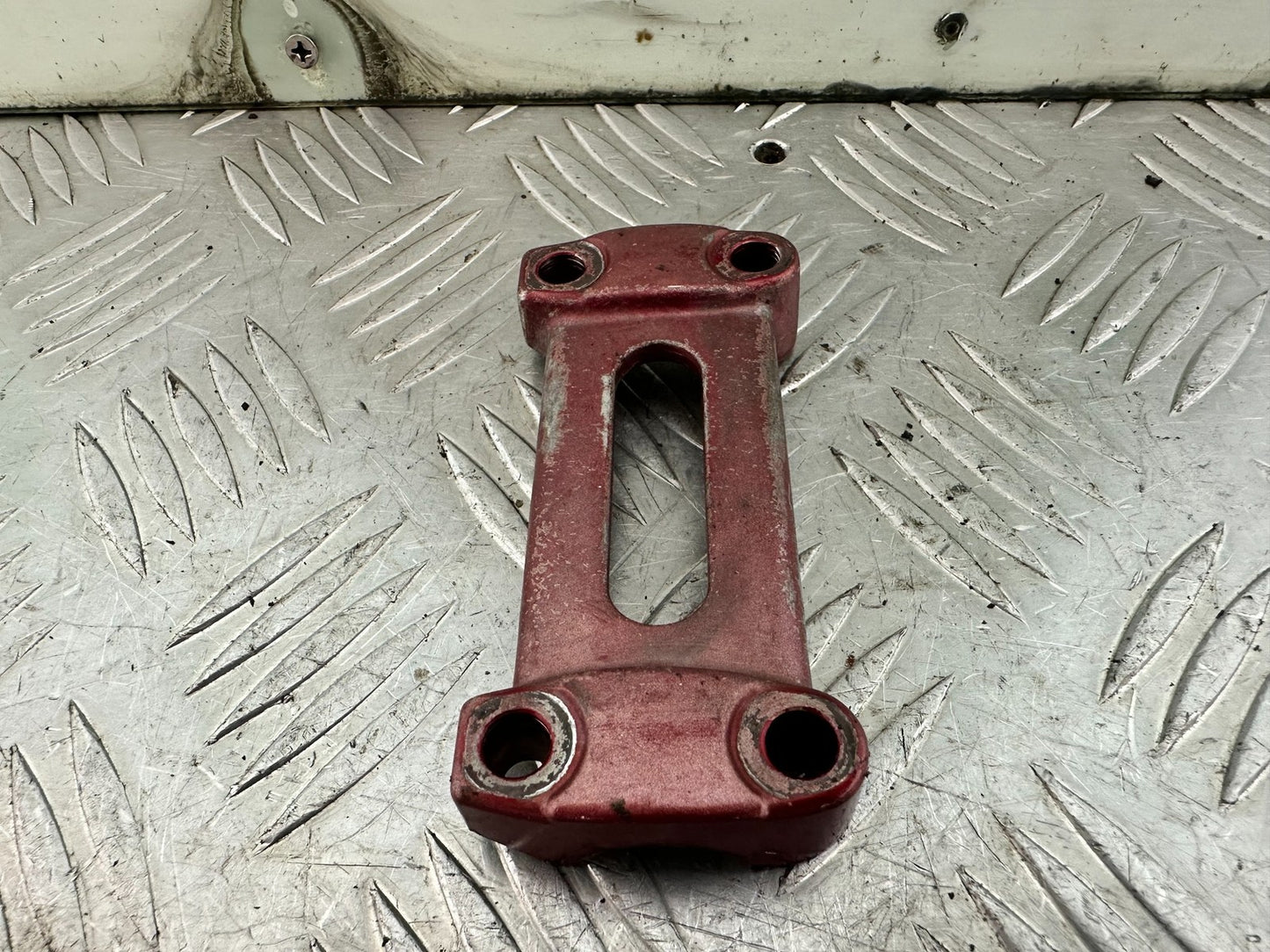KAWASAKI ER6 F ER6F HANDLEBAR CLAMP YEAR 2005-2008 (CMB1178)