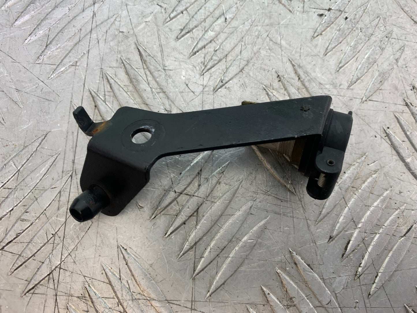 TRIUMPH 1050 SPRINT GT OUT LET SOCKET YEAR 2010-2016 (CMB1250)