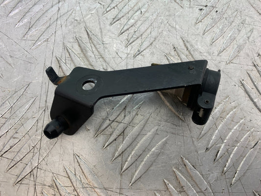 TRIUMPH 1050 SPRINT GT OUT LET SOCKET YEAR 2010-2016 (CMB1250)
