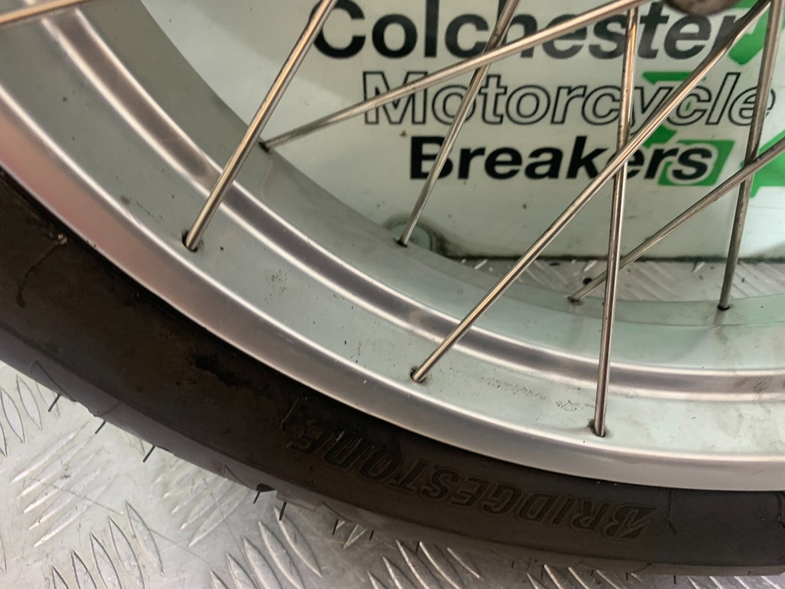 BMW R850 R R850R FRONT WHEEL  (NEW TYRE) YEAR 1994-2002 (CMB1170)