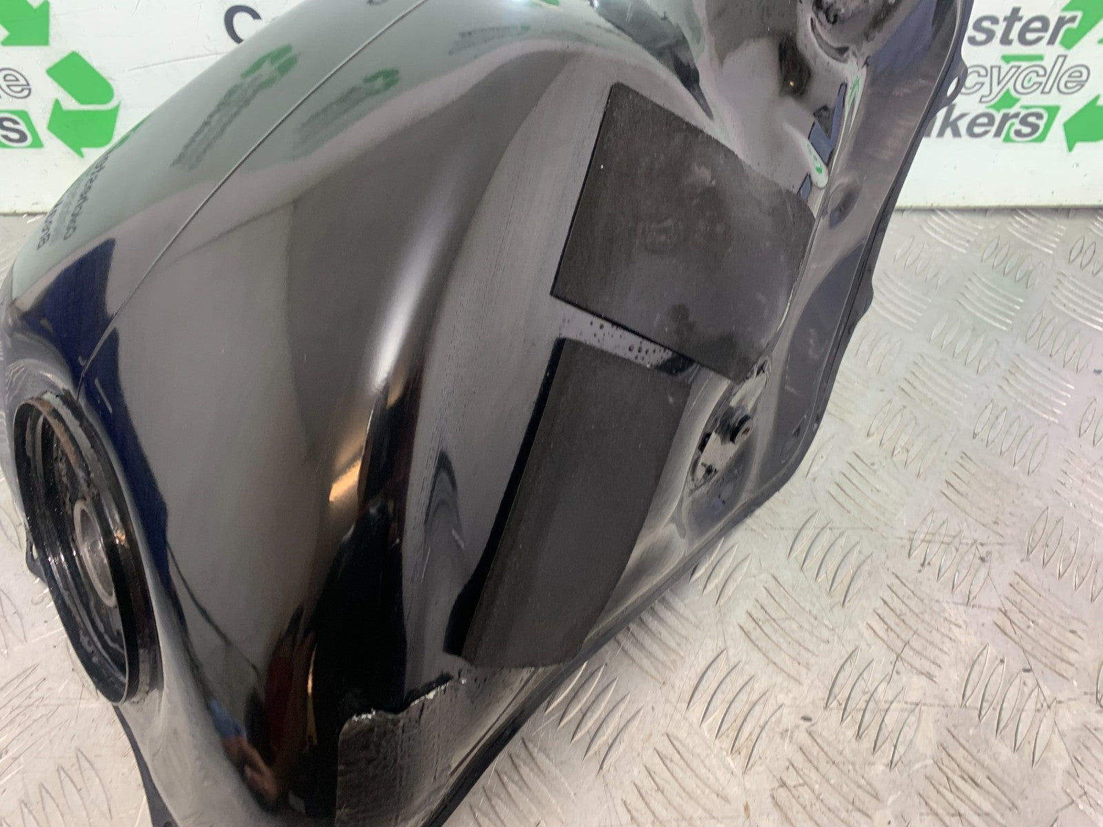 HONDA CBR1000 rr FIREBLADE PETROL TANK  YEAR 2012-2016 (CMB1198)
