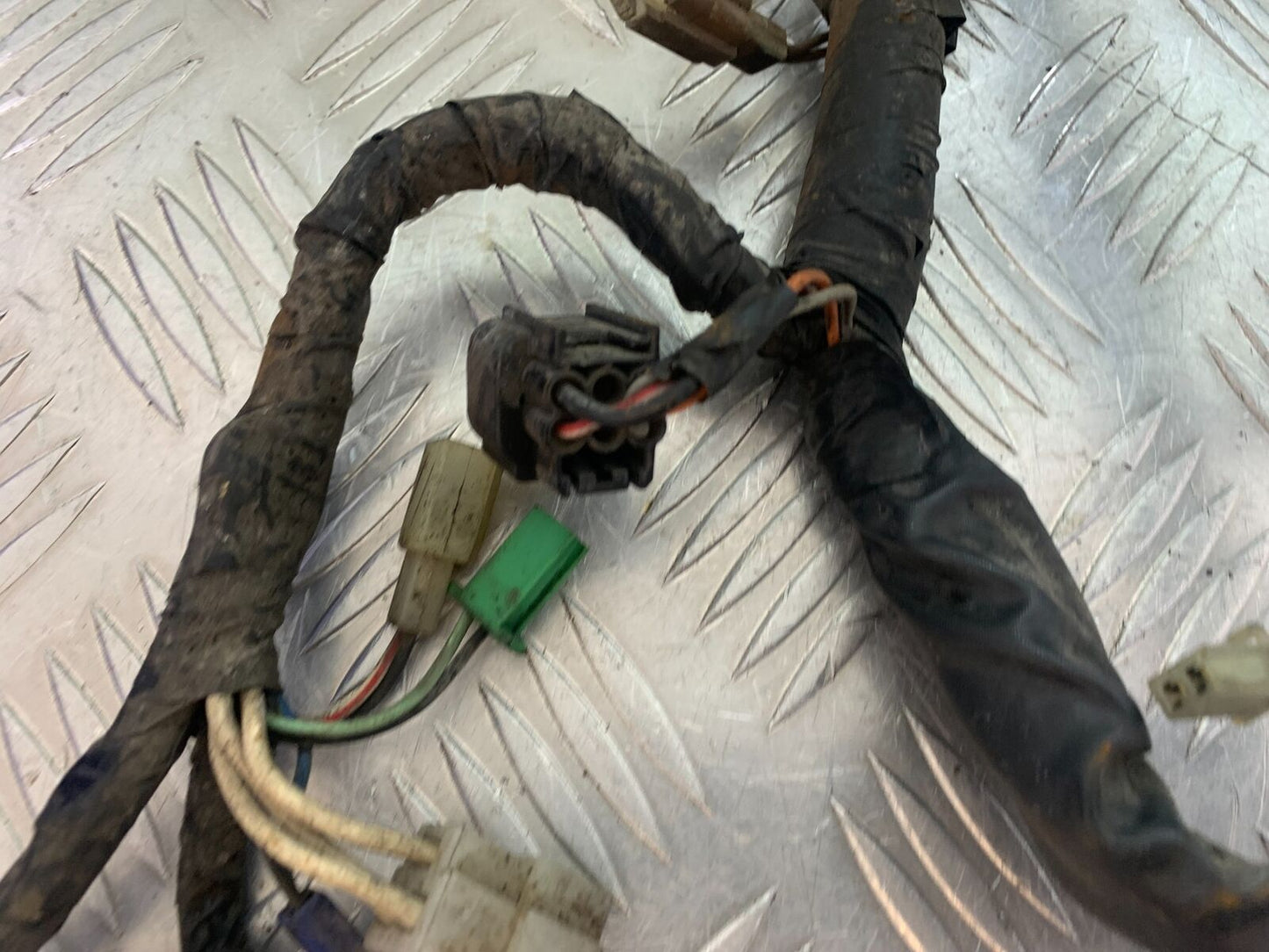 YAMAHA YZF600 YZF 600 THUNDERCAT WIRING LOOM   1996-2003 (CMB1134)