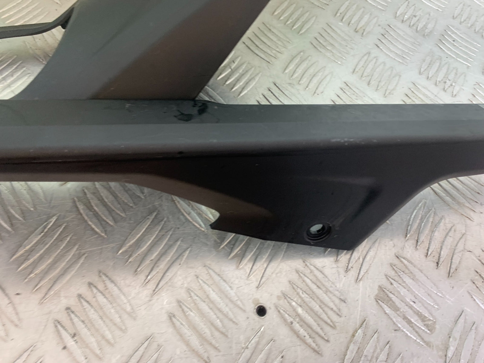 TRIUMPH TRIDENT 660 HUGGER   YEAR 2021-2024 (CMB1148)