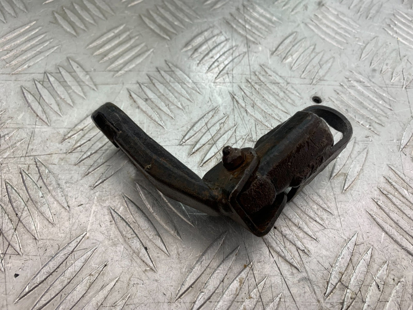 KAWASAKI KLR250 KLR 250 FRONT RIGHT FOOTPEG  YEAR 1984-2001 (CMB1225)