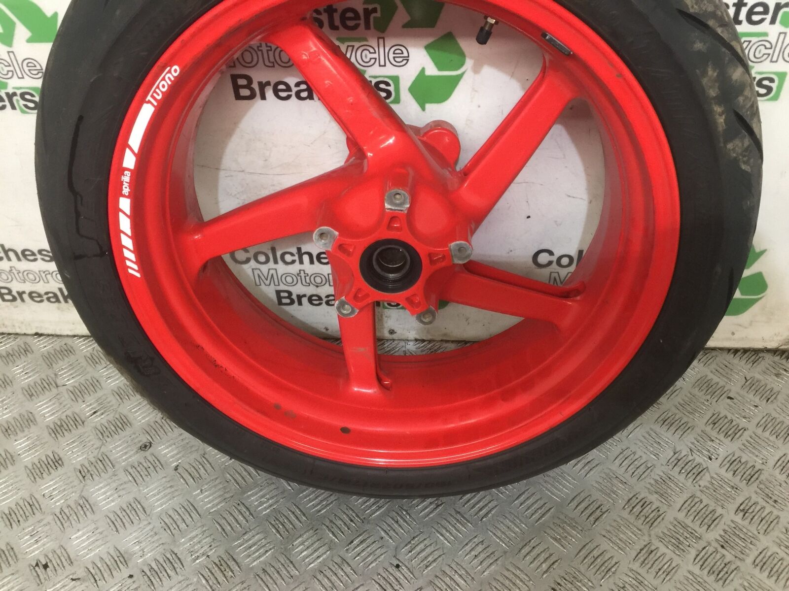 APRILIA TUONO 1000 REAR WHEEL  YEAR 2003-2004 (STOCK 767)