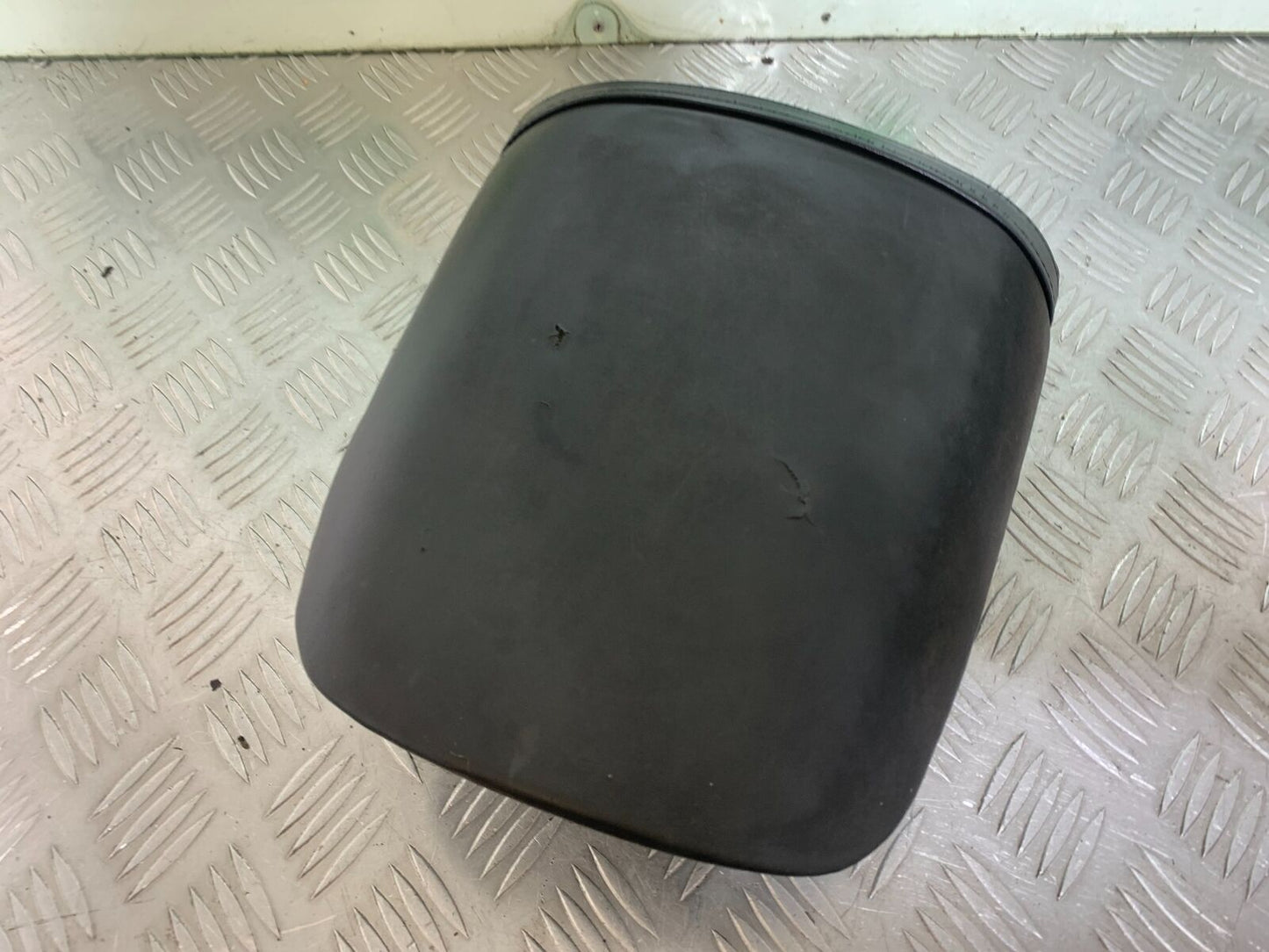 HONDA CBR 929 RRY FIREBLADE REAR SEAT  YEAR 2000-01 (CMB1094)