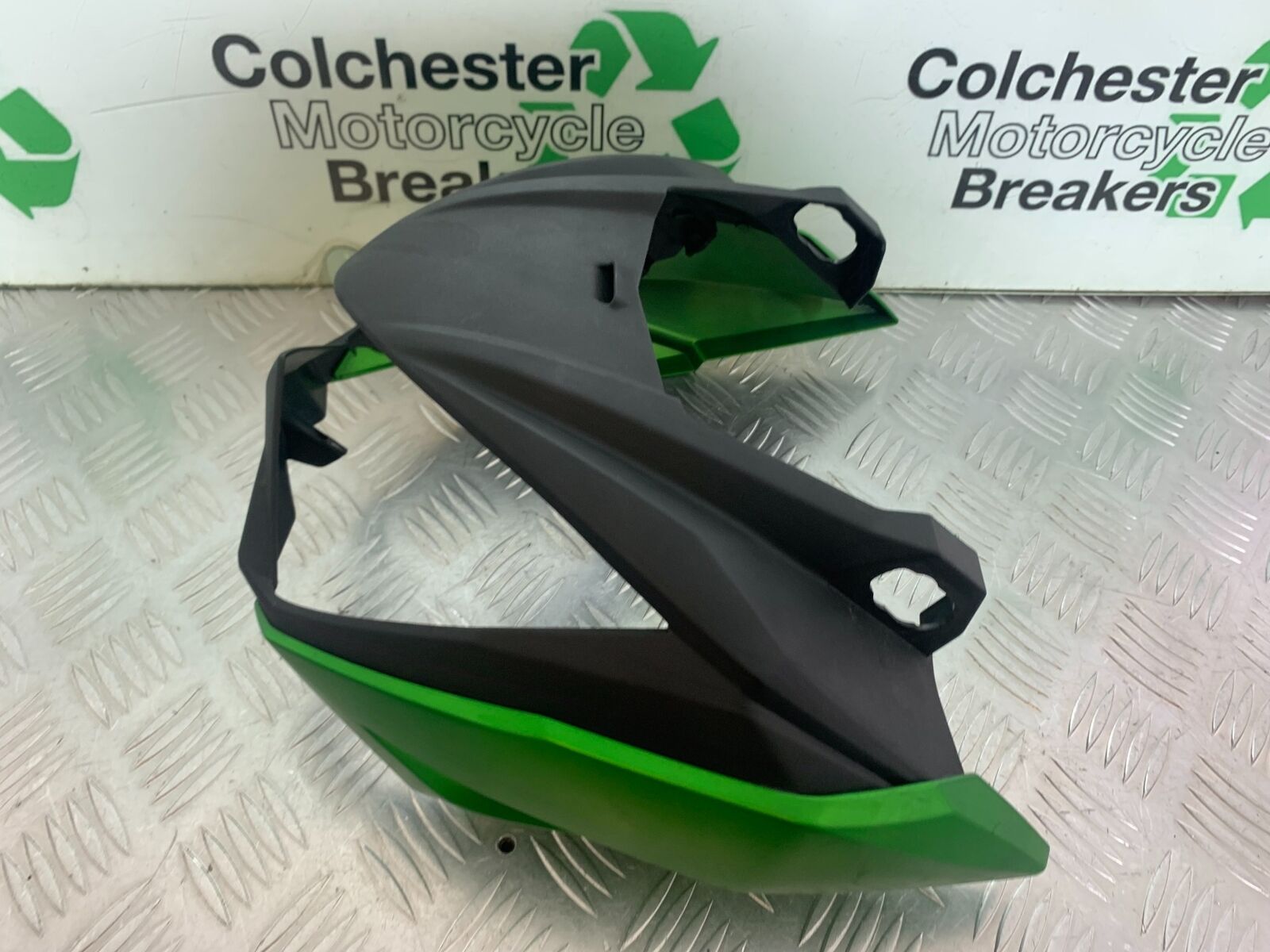 KAWASAKI Z300 ER300 TOP FAIRING  YEAR 2016-2018  (CMB1056)