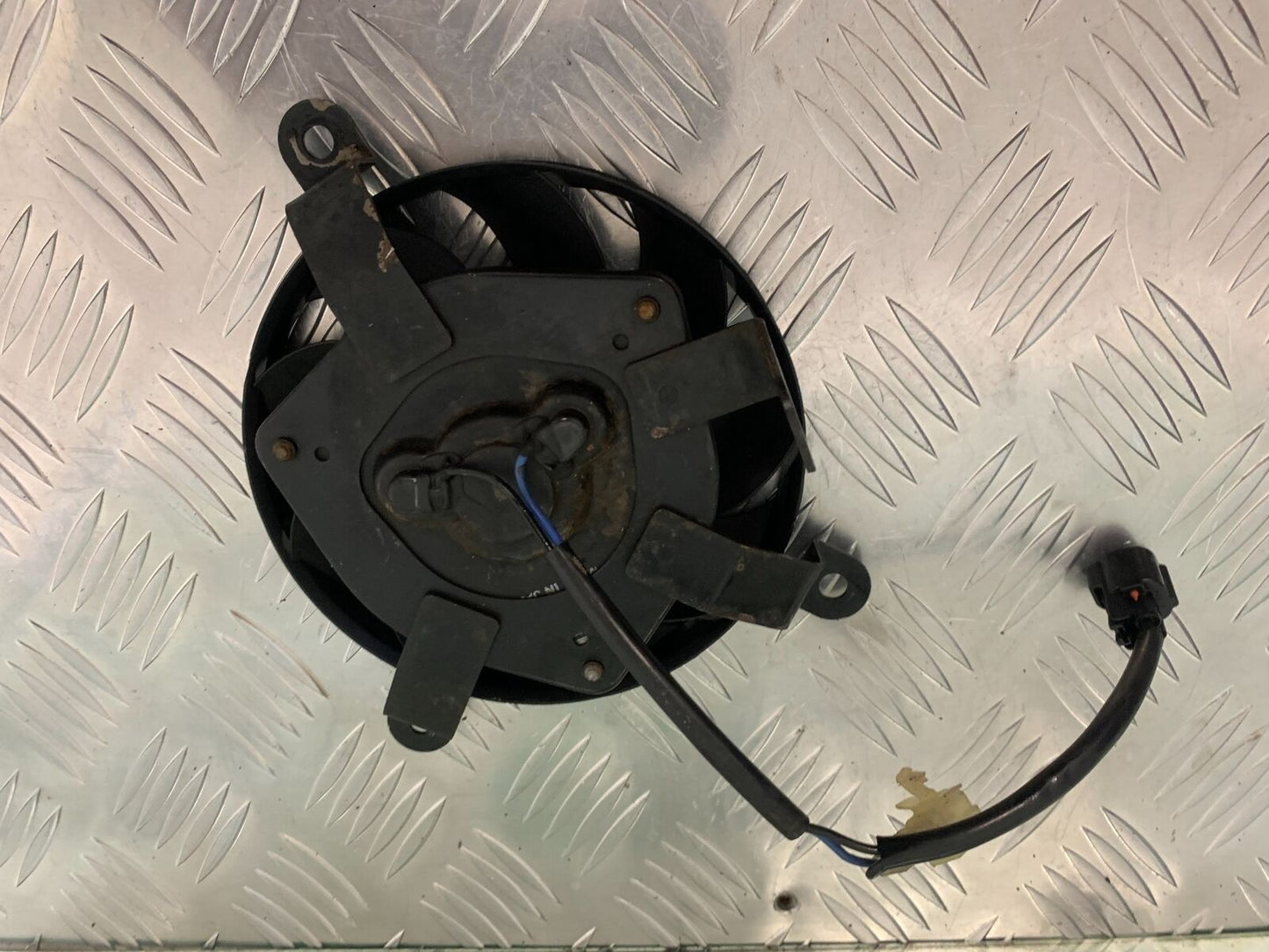SUZUKI DL 650 V-STROM RADIATOR FAN   YEAR 2006 2011 (STOCK 954)