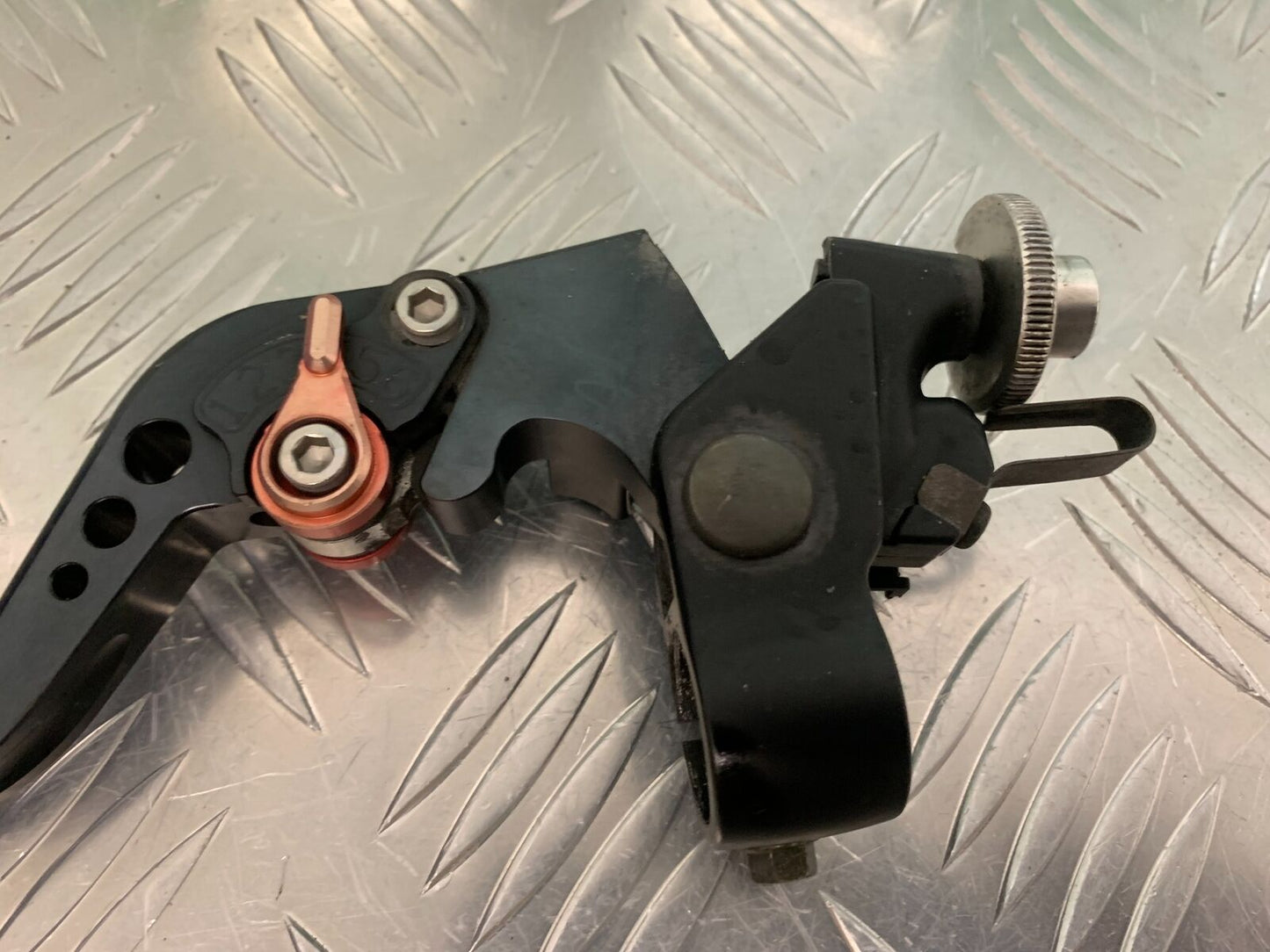 YAMAHA FZ6 FAZER CLUTCH LEVER AND BRACKET YEAR 2004-2007 (STOCK 955)