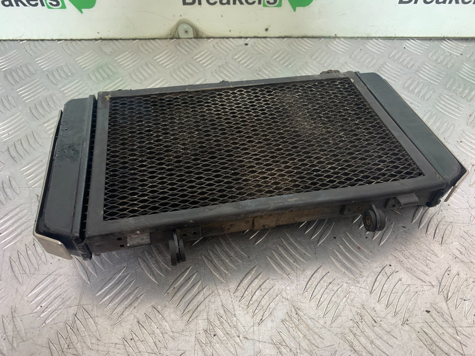 KAWASAKI Z750 Z 750 RADIATOR YEAR 2004-2006  (CMB1234)