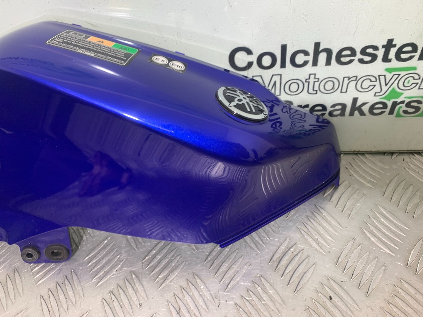 YAMAHA YZF-R125 YZF 125 RIGHT TANK PANEL  YEAR 2019-2022 (CMB1263)