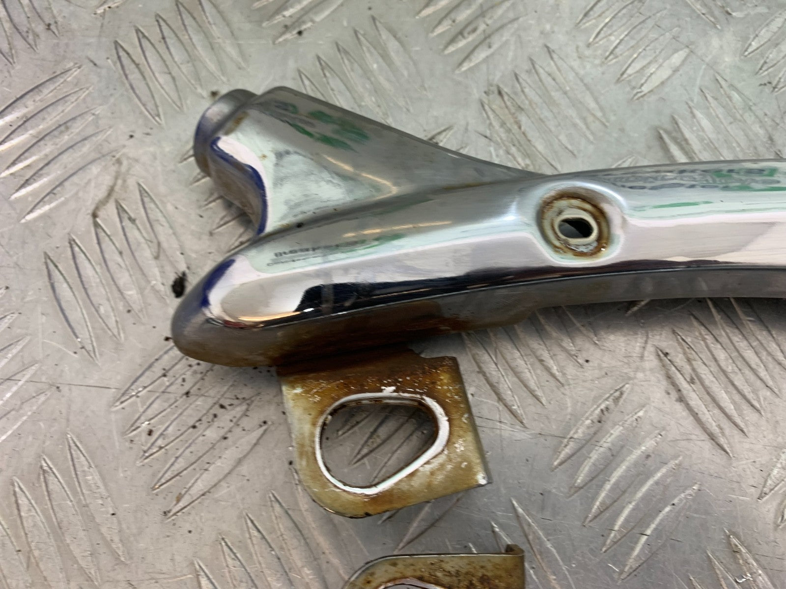 YAMAHA YBR125 CUSTOM CHROME FRAME COVERS  YEAR 2008-2016 (CMB1192)