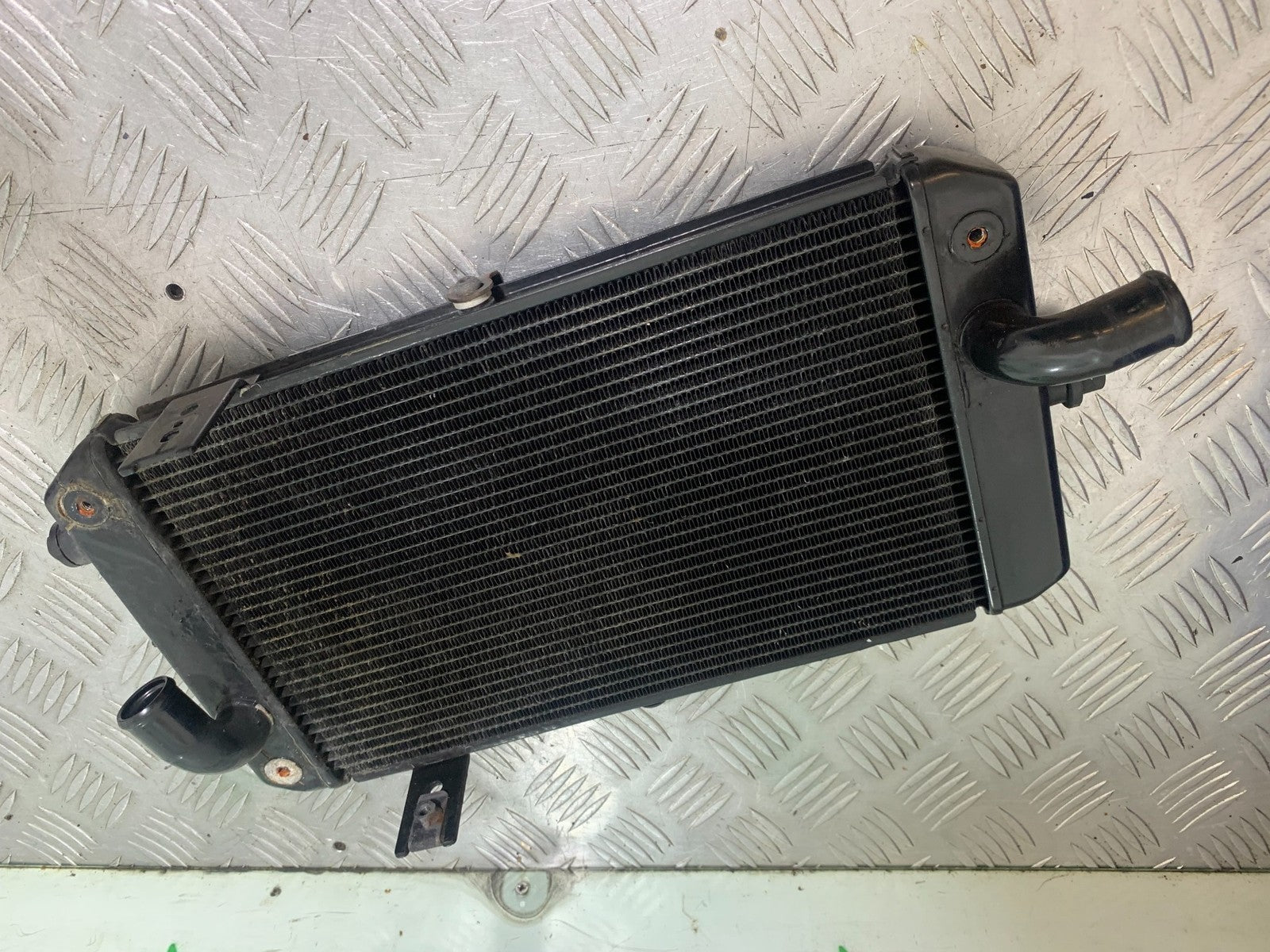 YAMAHA XVS 1300 MIDNIGHT STAR RADIATOR   YEAR 2007-16 (CMB1200)