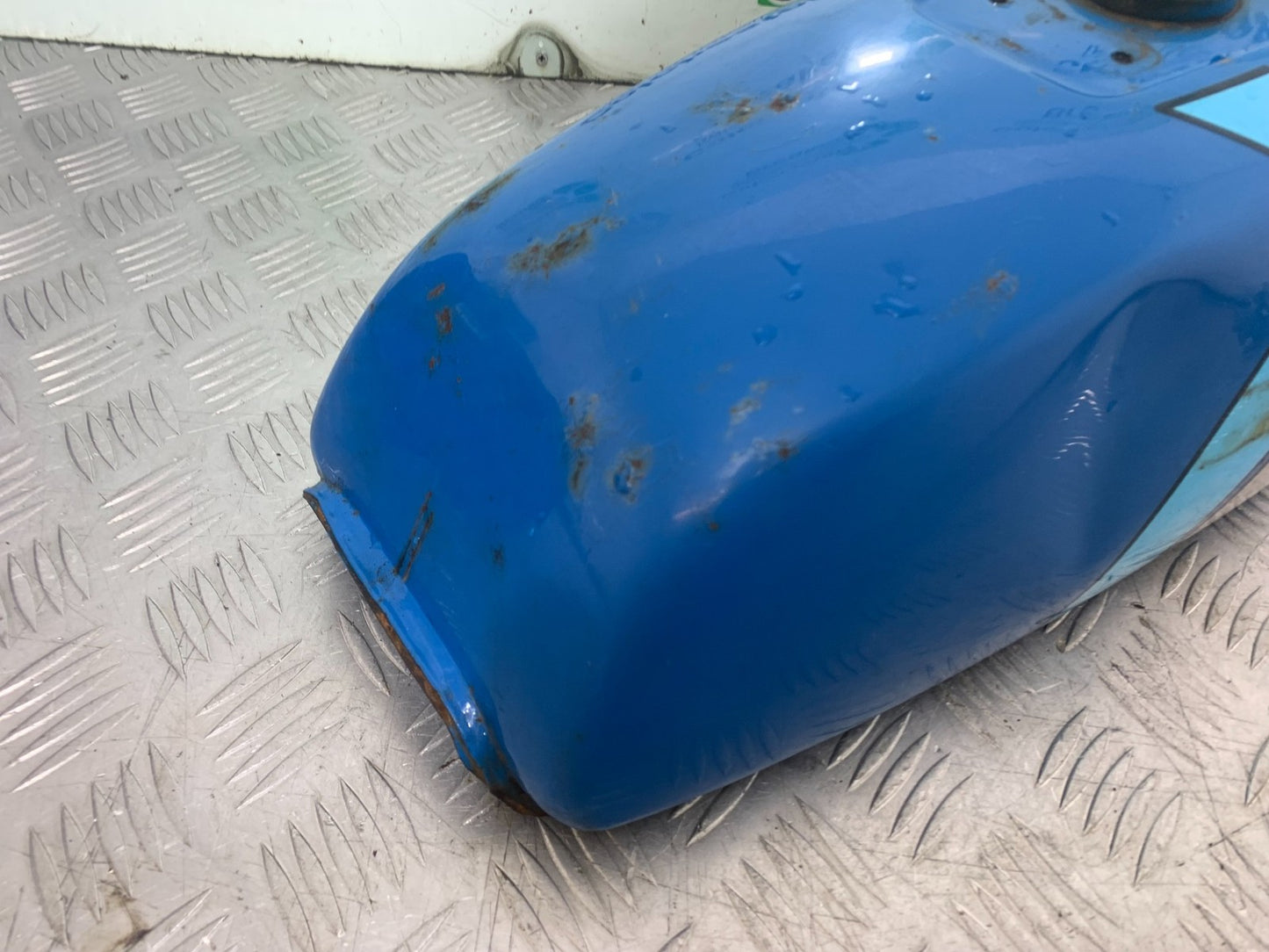 SUZUKI GP100 GP 100 PETROL TANK   YEAR 1978-1988 (CMB1259)