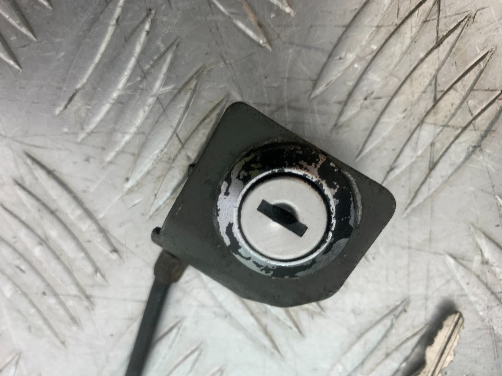 SUZUKI GS500 GS 500 LOCKS AND KEY  YEAR 2001-2008 (CMB1254)