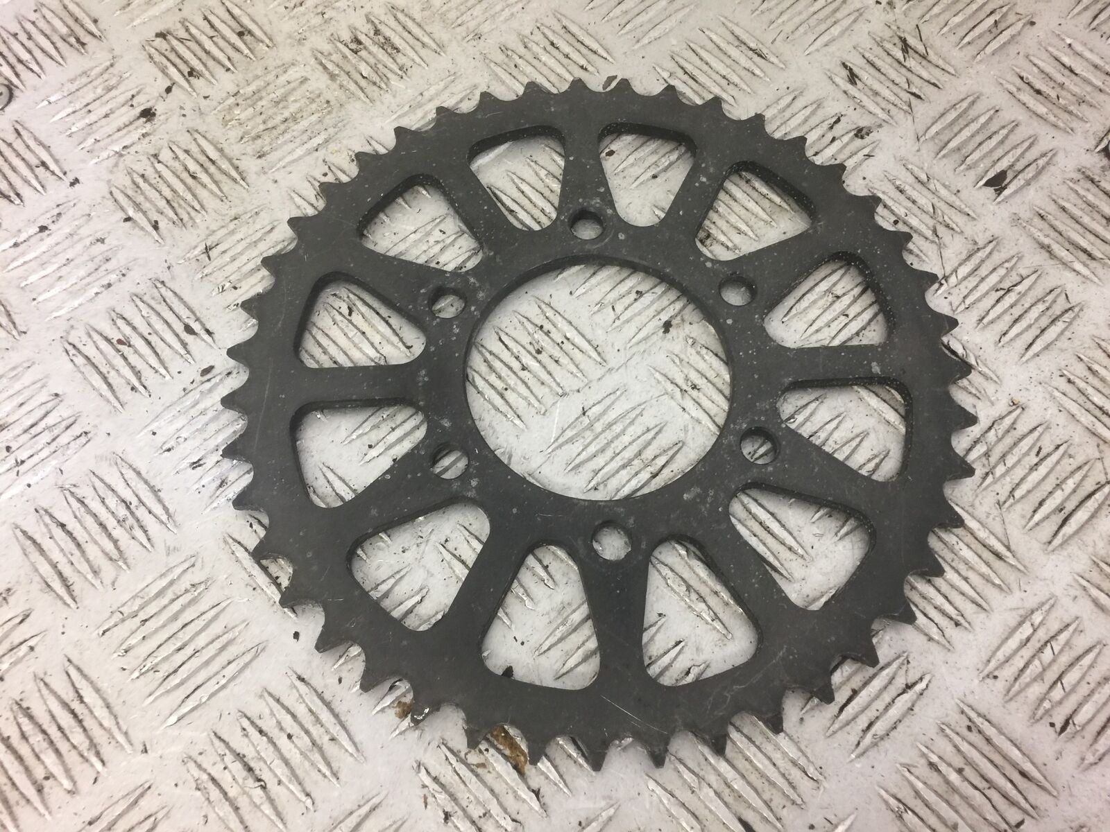 KAWASAKI ZX6R ZX6 R REAR SPROCKET  YEAR 2007 2008 (STOCK 519)