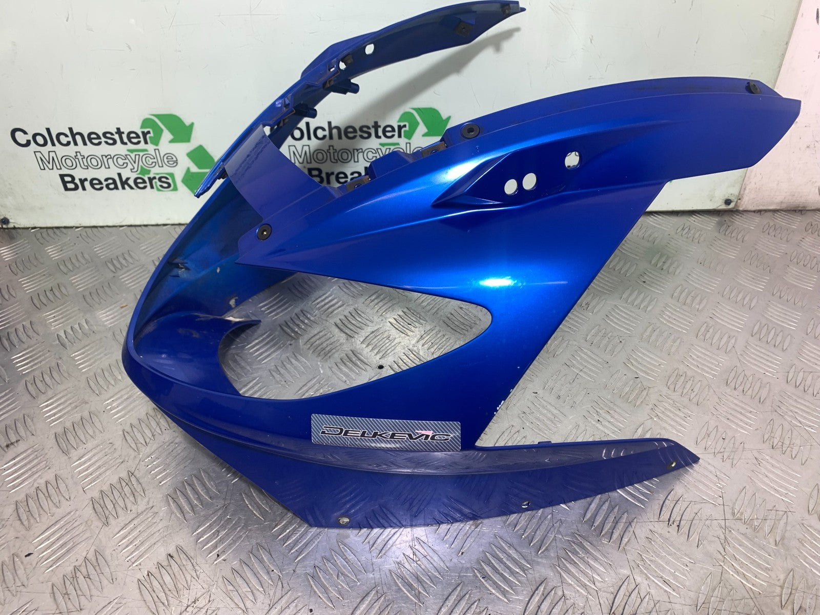 TRIUMPH 1050 SPRINT ST TOP FAIRING PANEL   YEAR 2004-2007 (CMB1197)