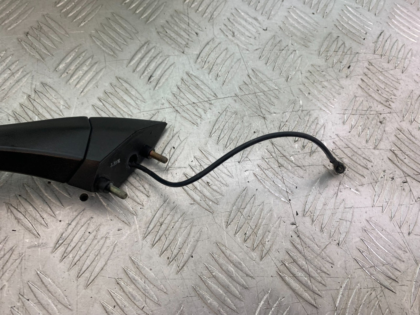 TRIUMPH 1050 SPRINT GT LEFT MIRROR YEAR 2010-2016 (CMB1250)