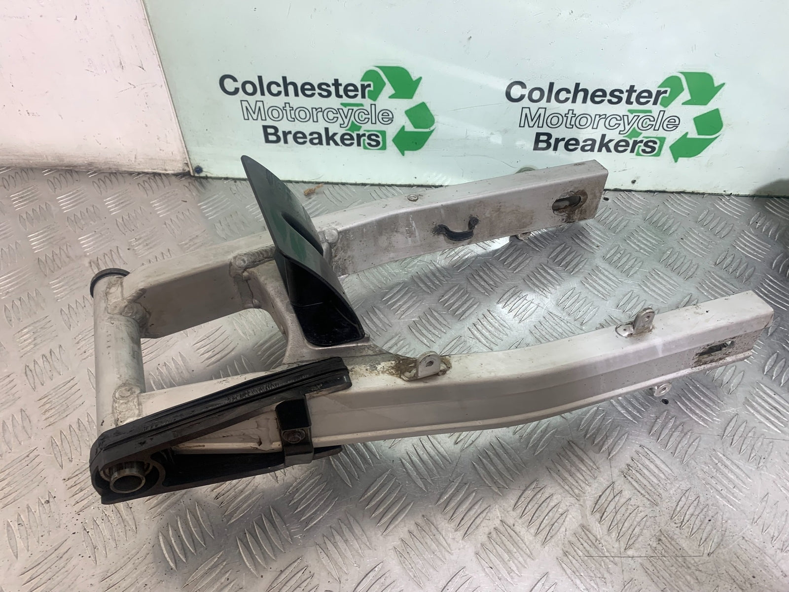SUZUKI SV650 SV 650 mk1 SWINGARM  YEAR 1999-2002 (CMB1160)