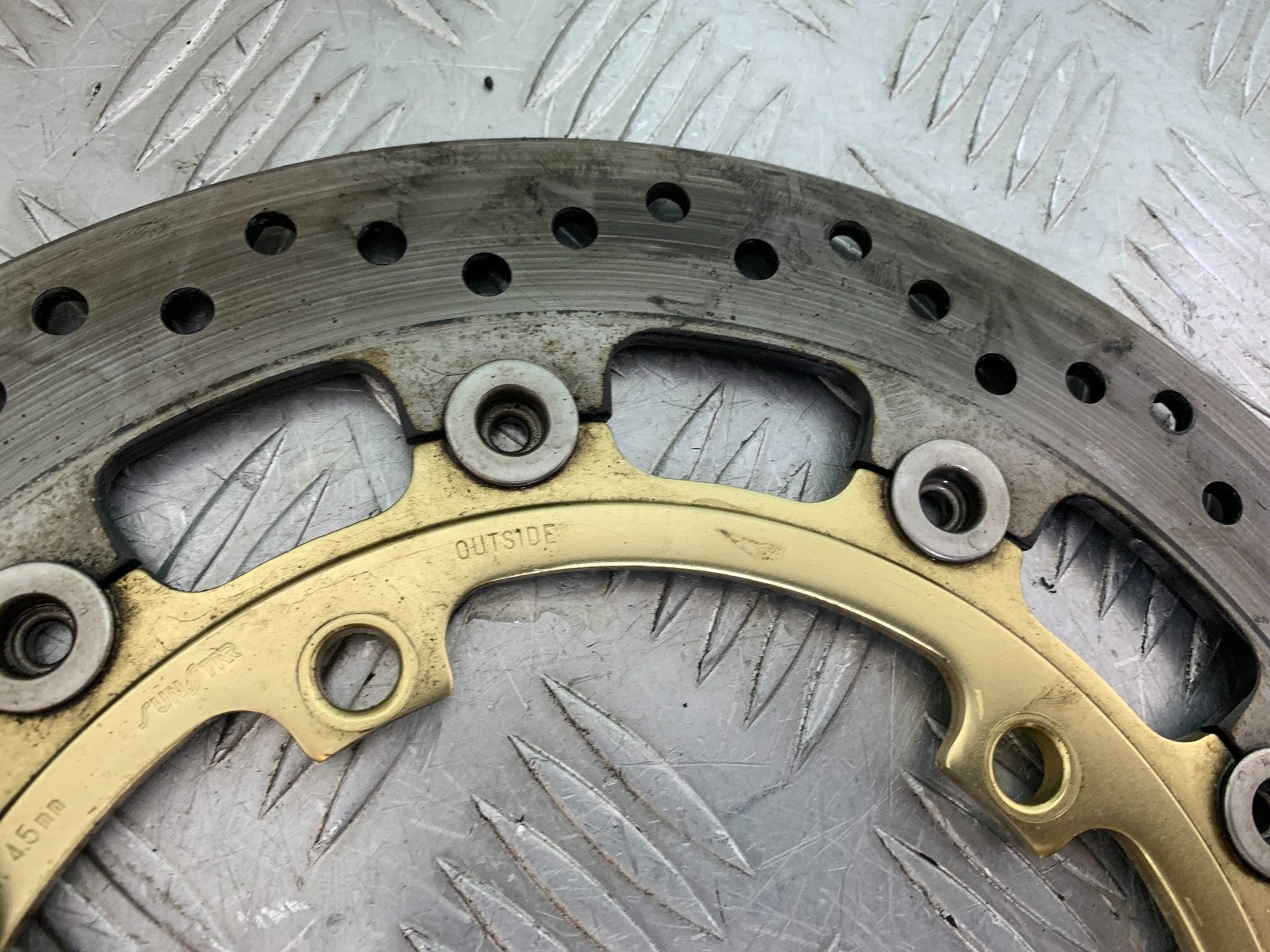 TRIUMPH SPEED TRIPLE R 1050 FRONT BRAKE DISCS  2009 (CMB1183)