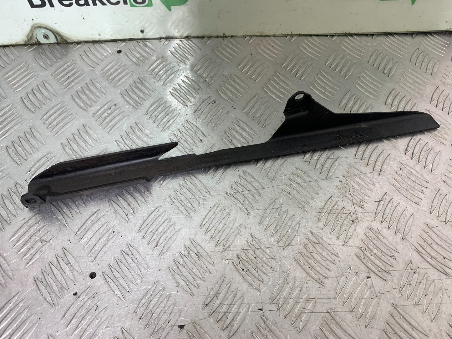 YAMAHA YZF-R125 YZF 125 CHAIN GUARD  YEAR 2019-2022 (CMB1263)