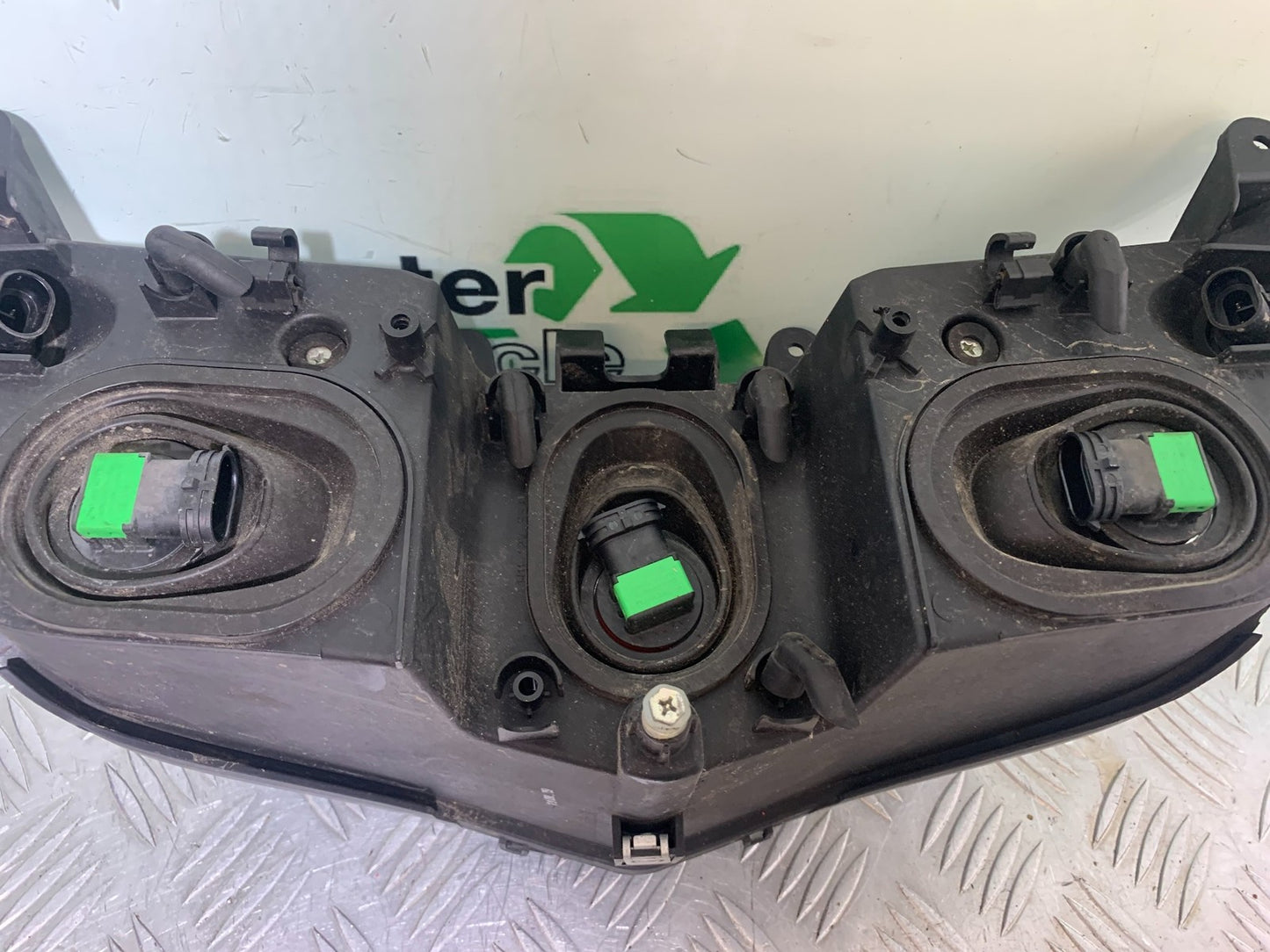 APRILIA RSV4 FACTORY HEADLIGHT   YEAR 2009-2012 (CMB1224)