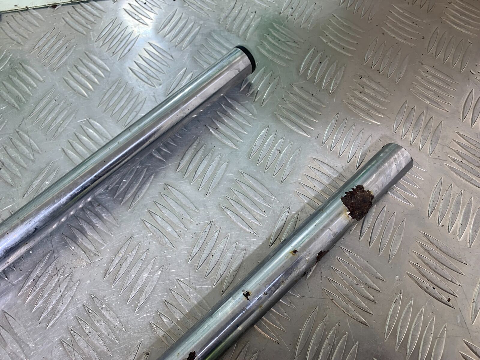APRILIA RS50 RS 50 FORKS   YEAR 1996-1998 (CMB1132)