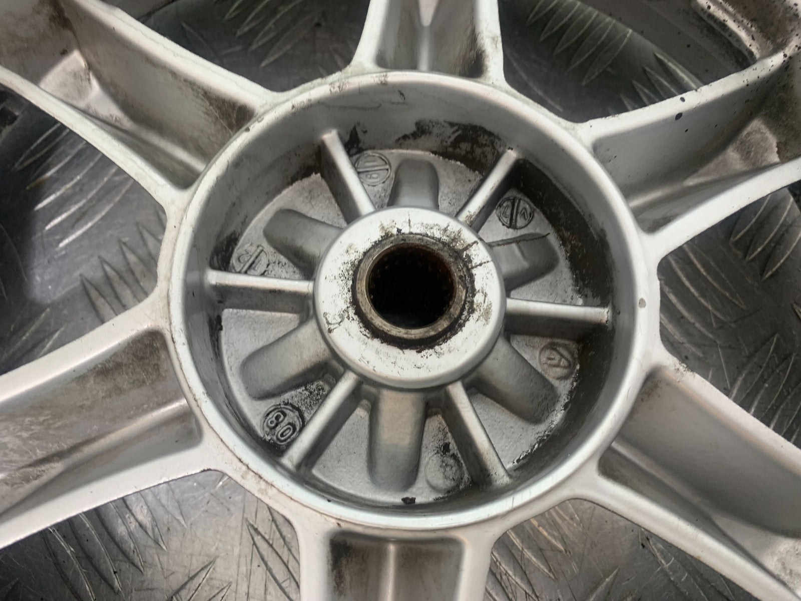 SUZUKI AN 200 UH 200 REAR WHEEL YEAR 2007-2009 (CMB1256)