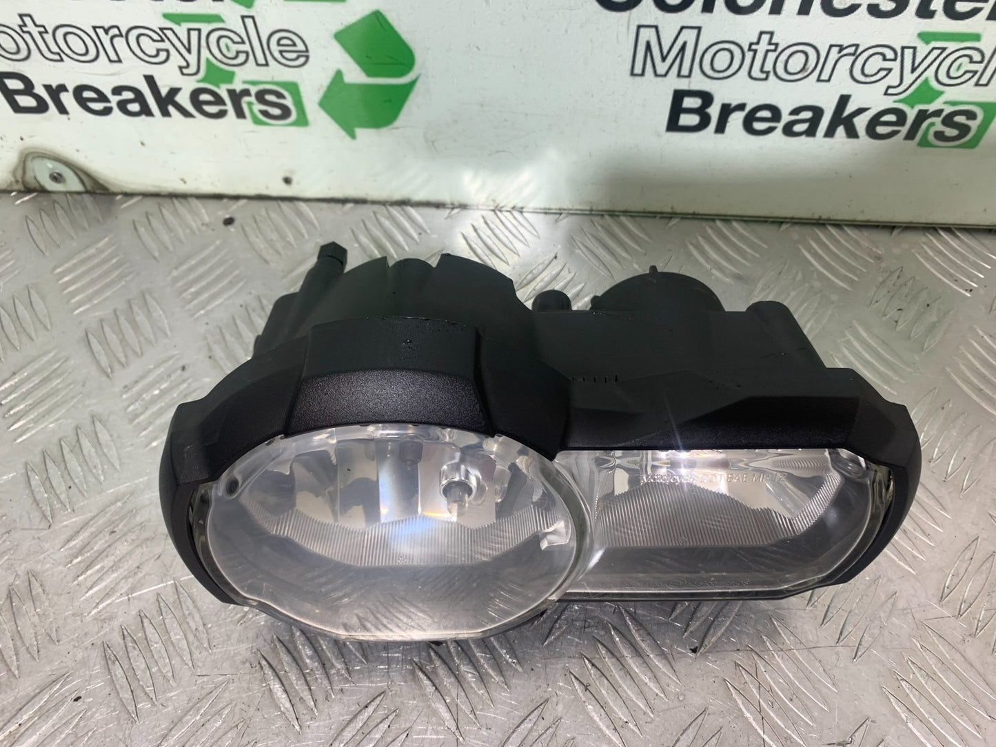 BMW R1200 R 1200 GS HEADLIGHT  YEAR 2013-2016 (CMB1257)