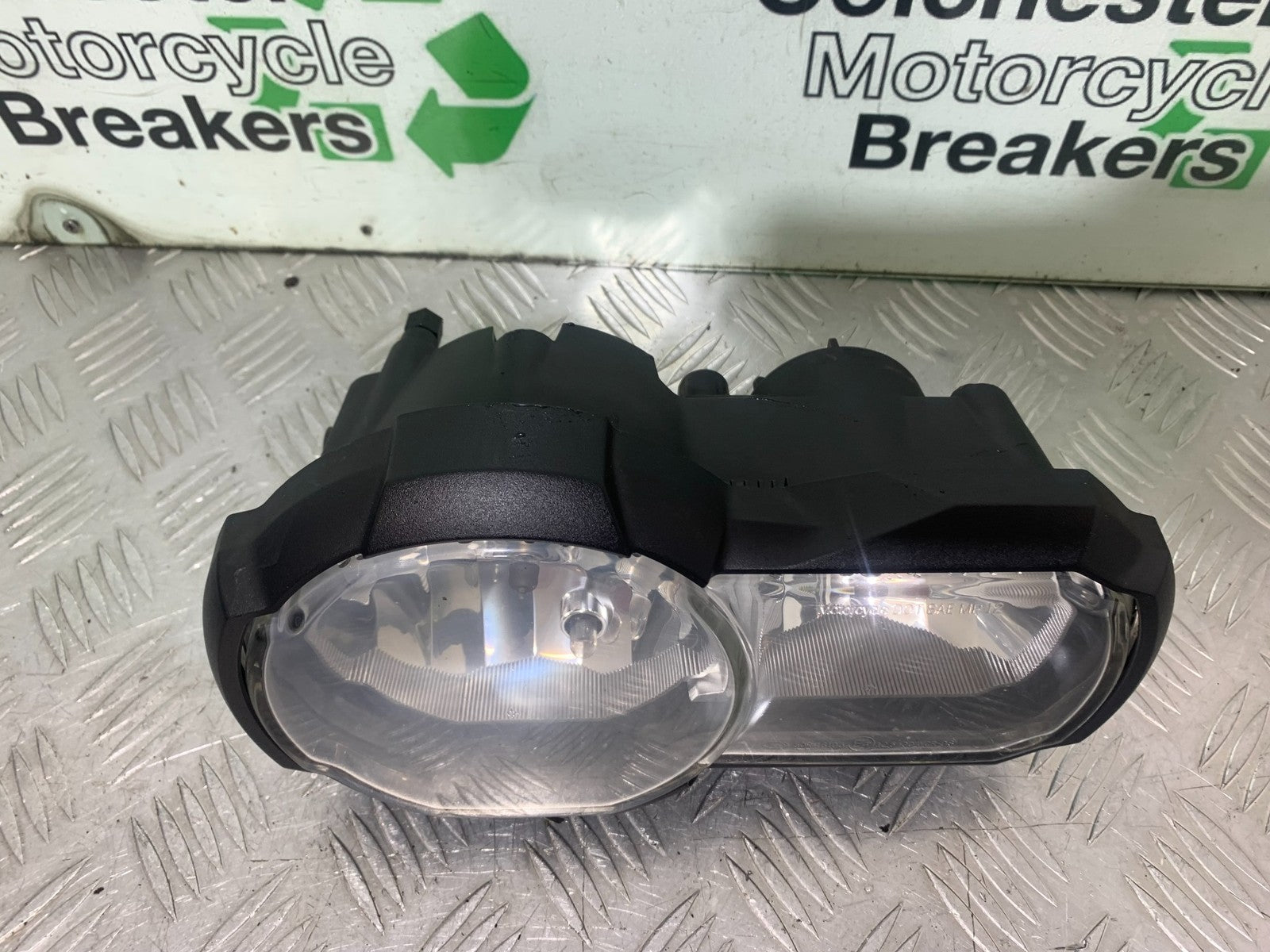 BMW R1200 R 1200 GS HEADLIGHT  YEAR 2013-2016 (CMB1257)