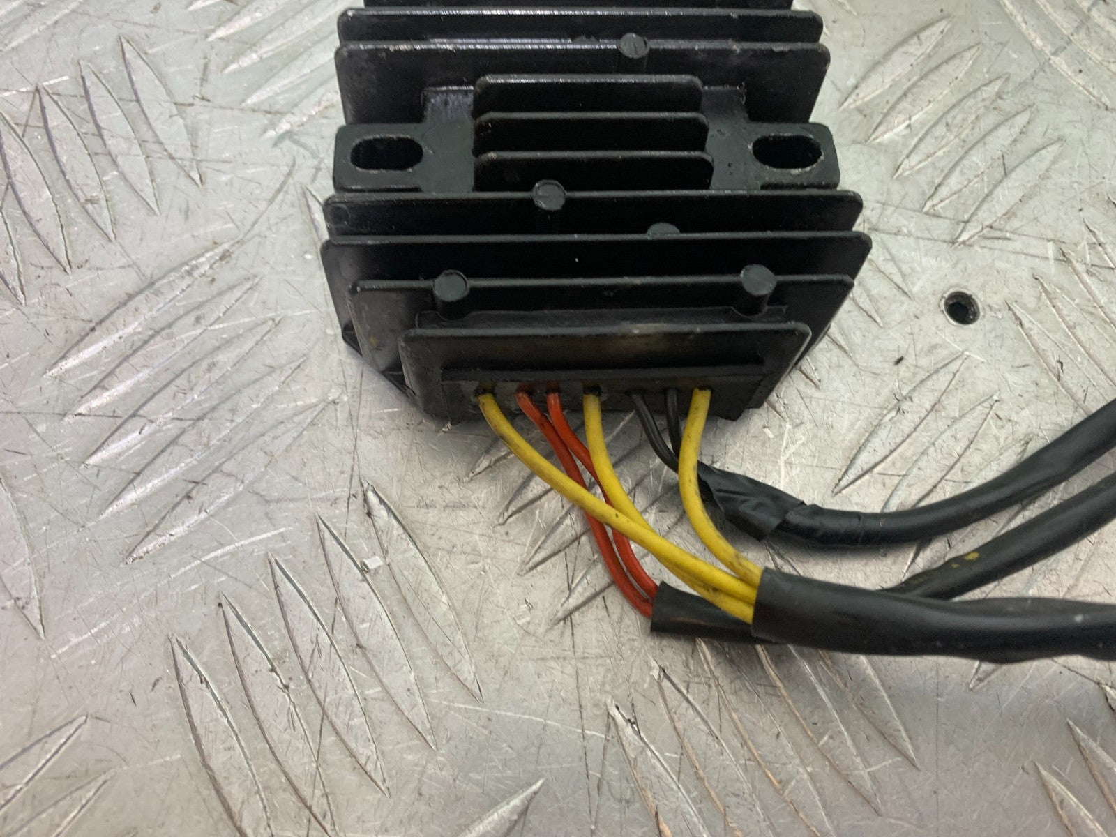 KTM RC125 RC 125 REGULATOR  YEAR 2017-2022 (CMB 1244)