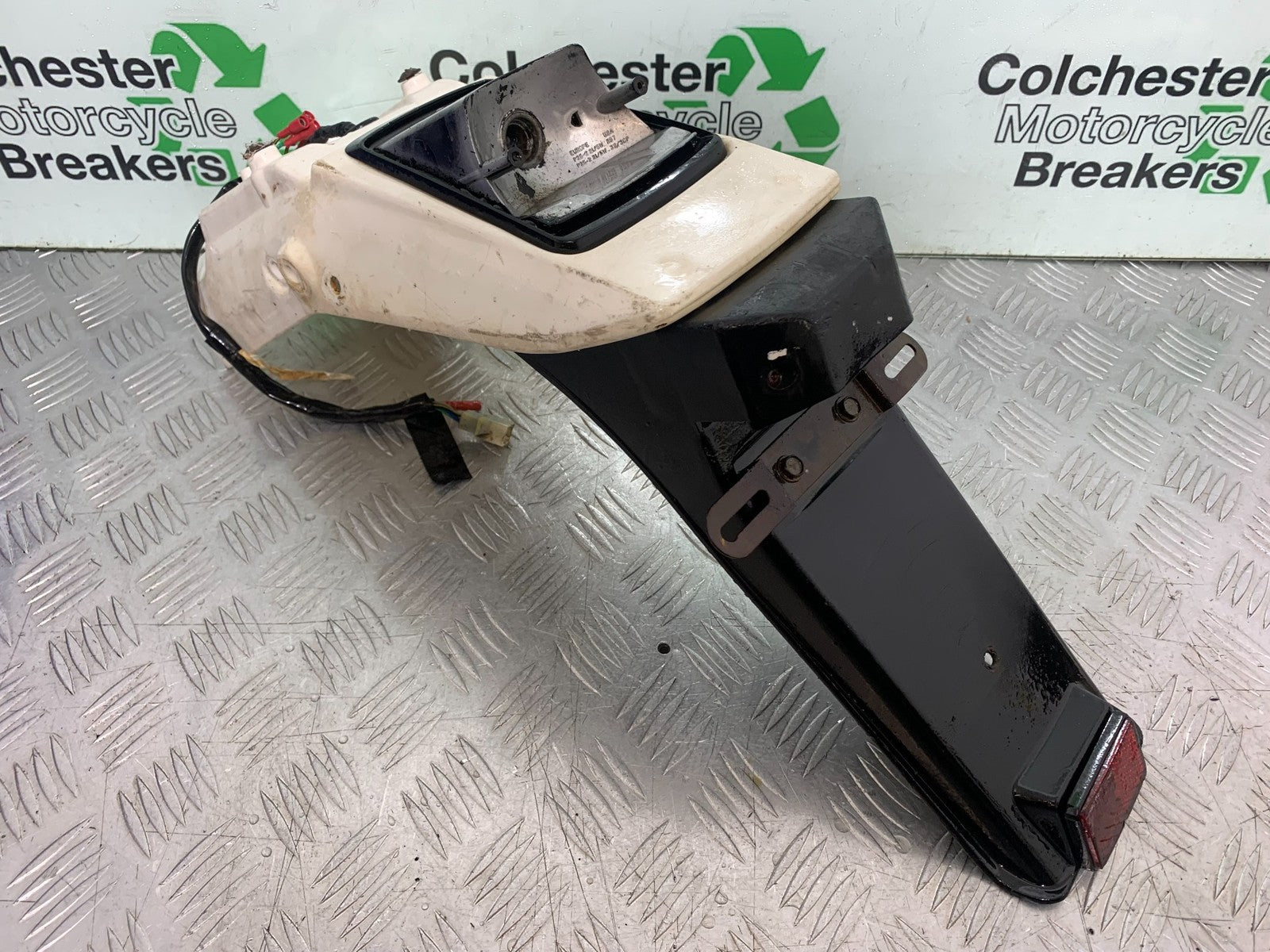 KAWASAKI KLR250 KLR 250 REAR MUDGUARD  YEAR 1984-2001 (CMB1225)