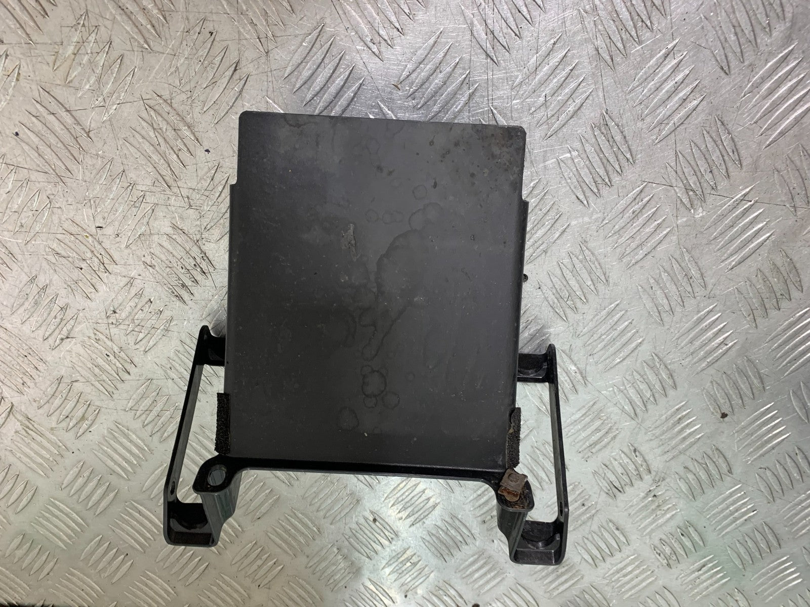 SUZUKI DL1000 V-STROM BATTERY BOX   YEAR 2014-2019 (CMB1325)