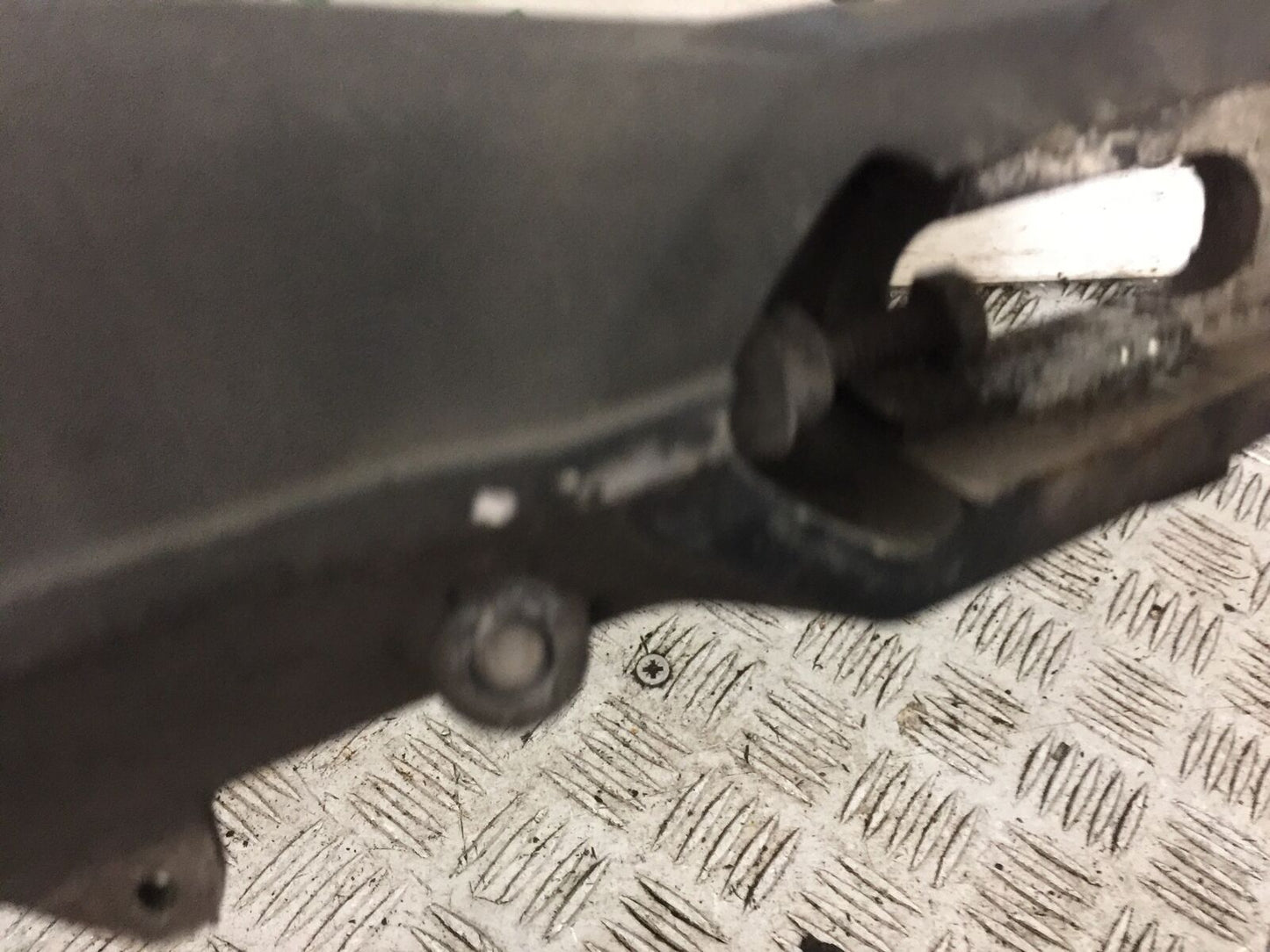 TRIUMPH 675 STREET TRIPLE SWINGARM  YEAR 2016 (STOCK 812)
