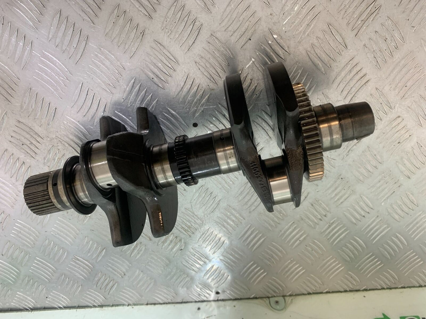 TRIUMPH THUNDERBIRD 1600 CRANKSHAFT   YEAR 2011 (CMB1107)
