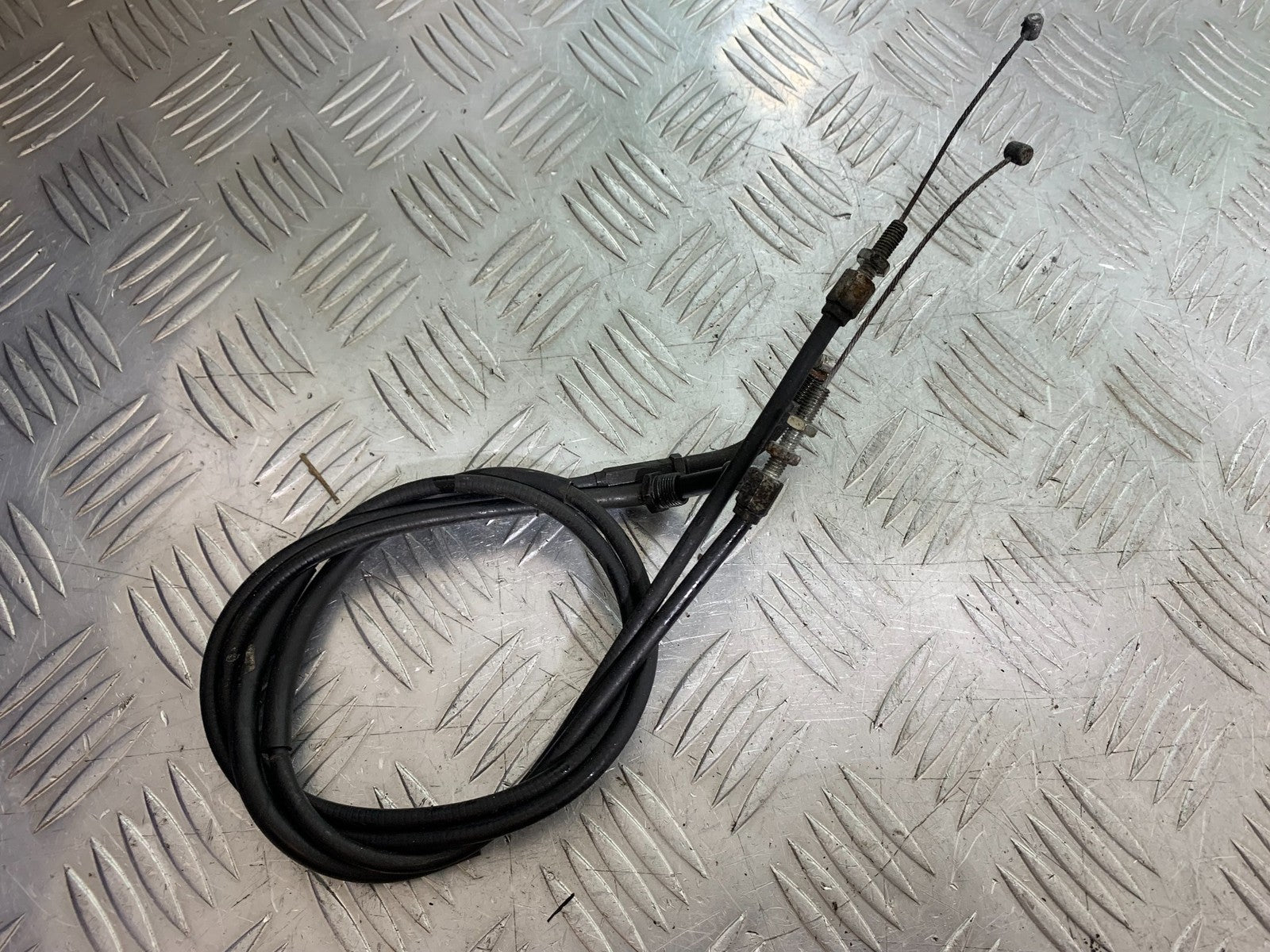 HONDA VFR800 VFR 800 V-TEC THROTTLE CABLES YEAR 2002 -09 (CMB1296)