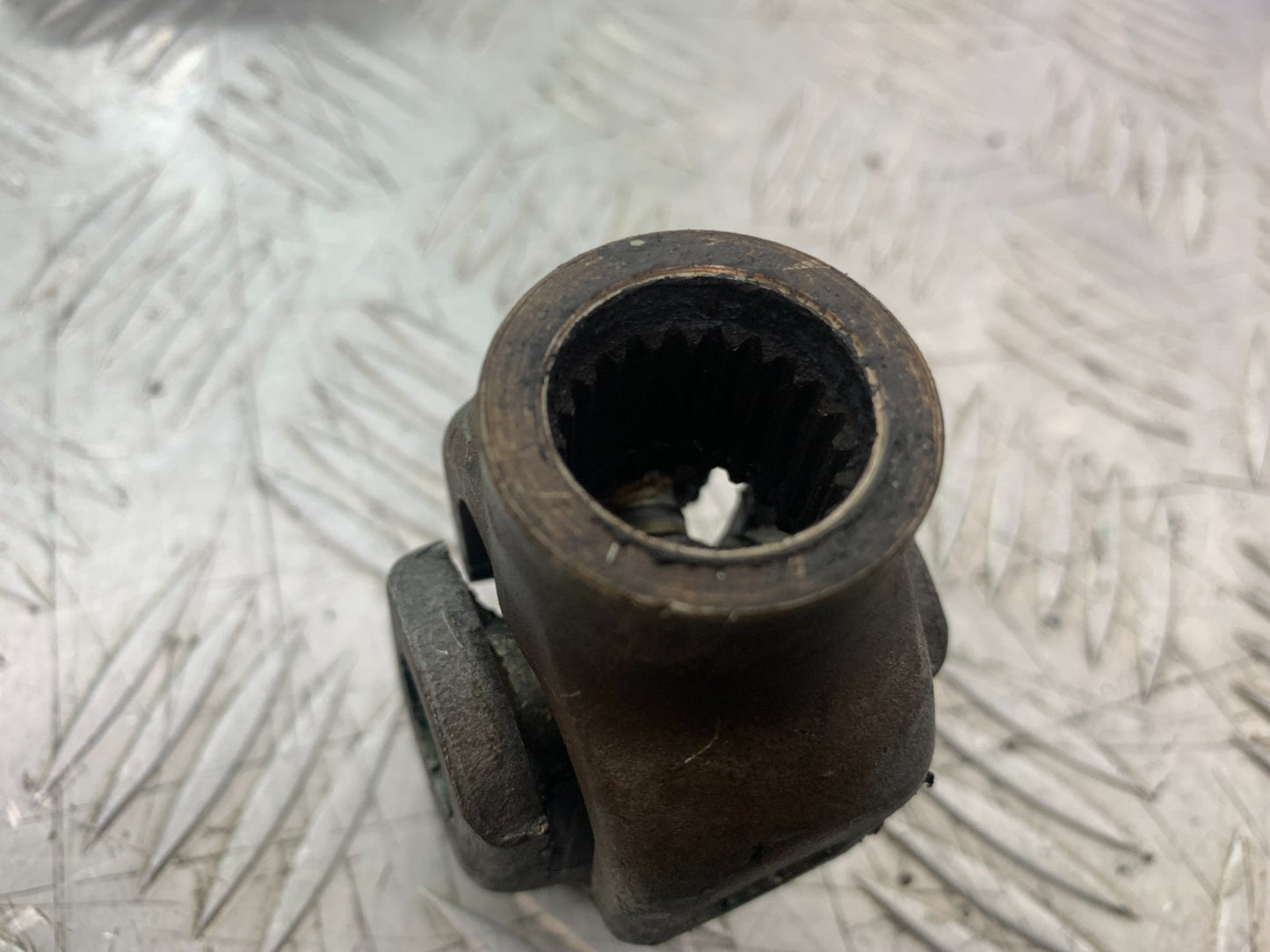 HONDA VT700 VT 700 SHADOW UV JOINT   YEAR 1984-85 (CMB1328)