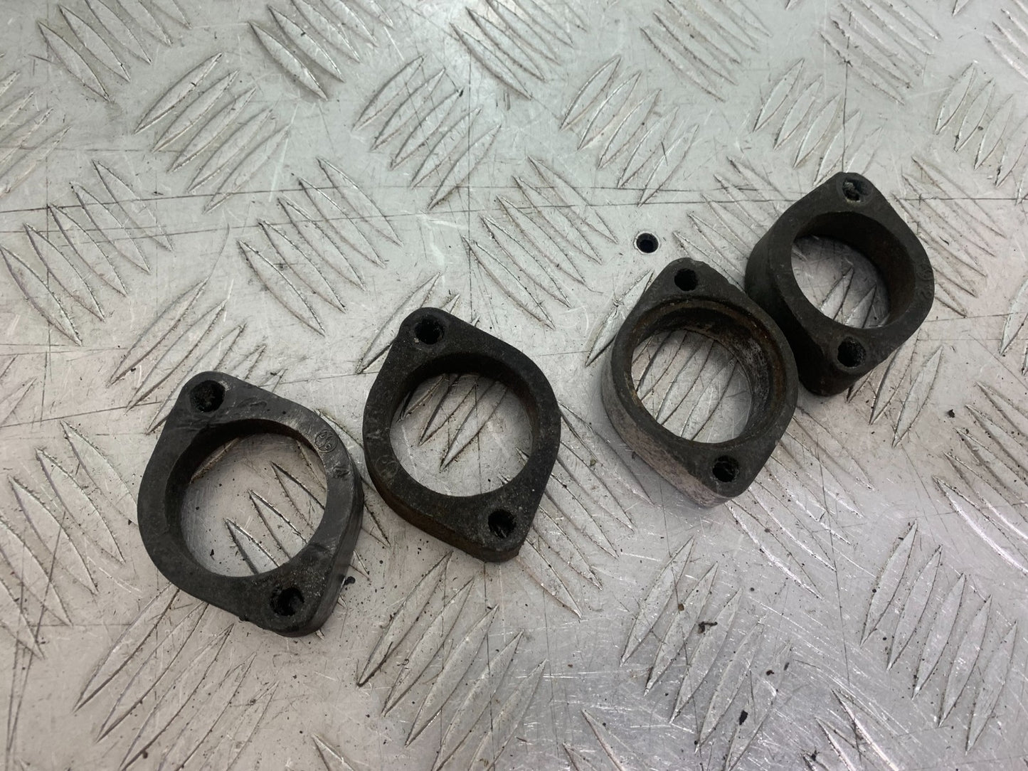 KAWASAKI GT550 GT 550 EXHAUST CLAMPS  YEAR 1989-1994