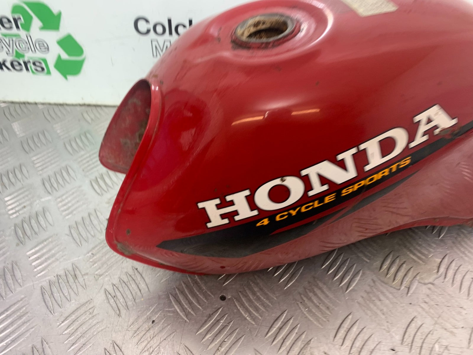 HONDA CG125 CG 125 PETROL TANK  YEAR 1998-2000 (CMB1282)