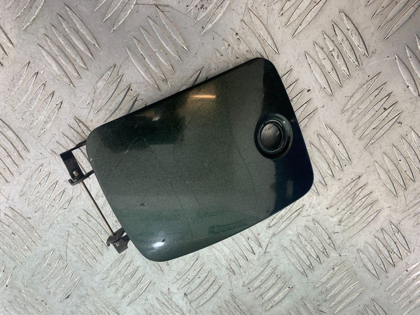 HONDA ST1100  PAN EUROPEAN PETROL CAP LID YEAR 1993-2001 (CMB1096)
