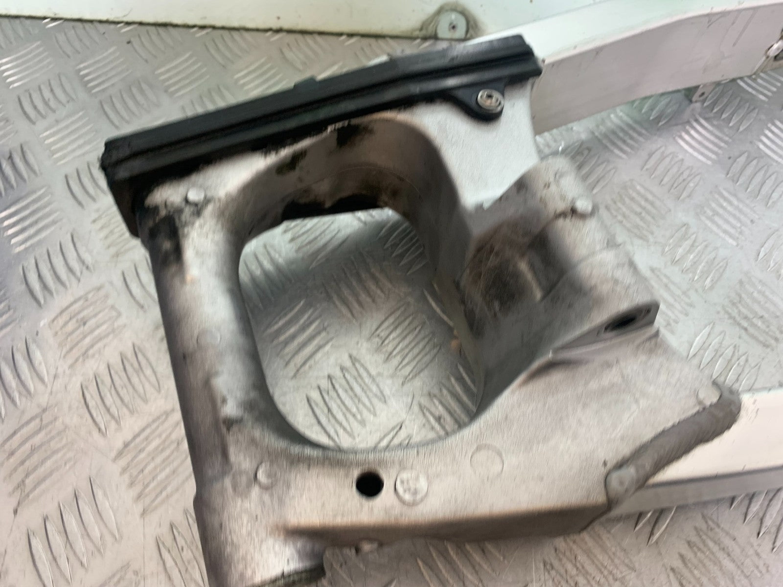 SUZUKI SV1000 SV 1000 S SWINGARM  YEAR 2003-2007 (CMB1293)