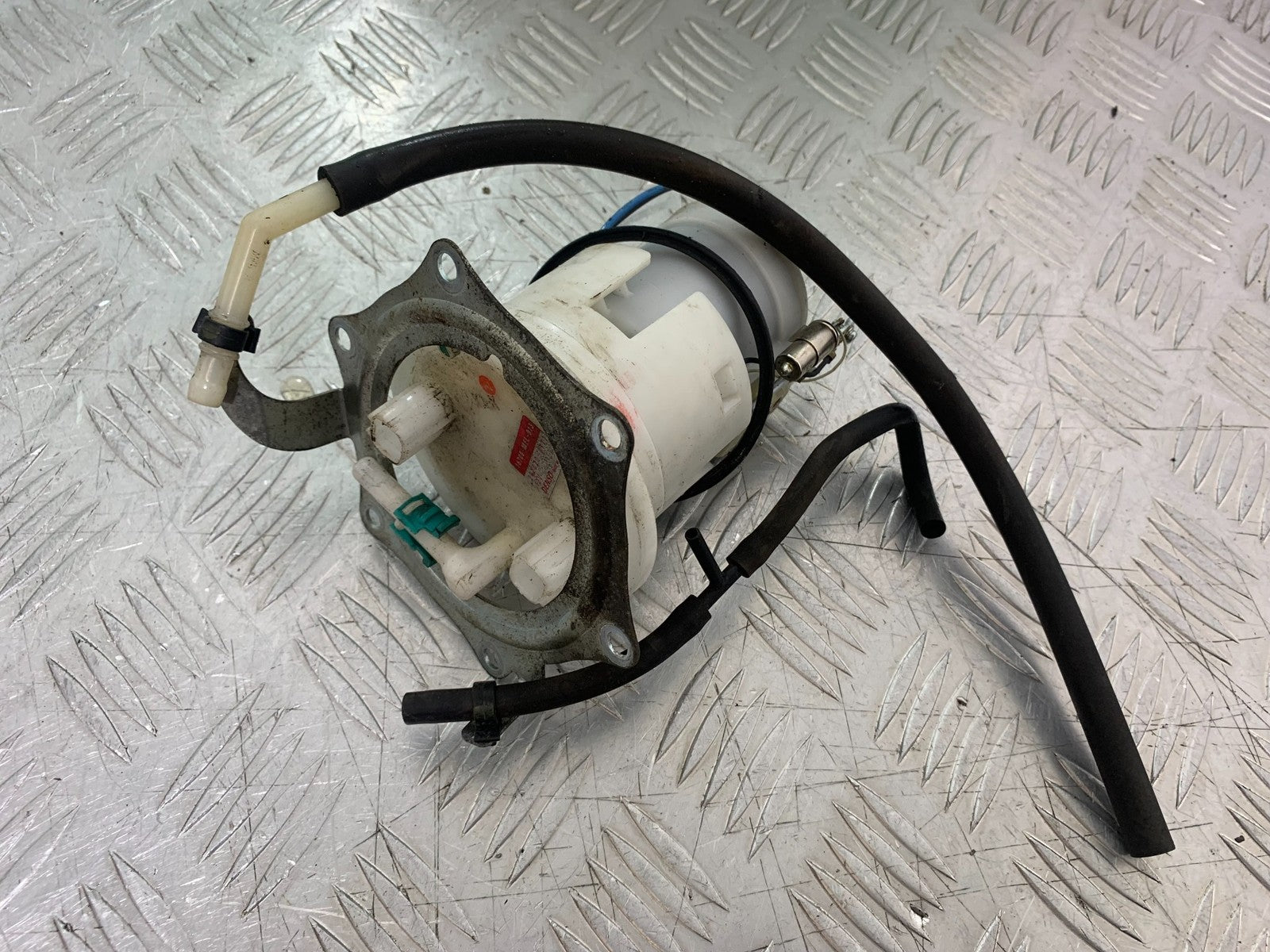 HONDA CBR1000 rr FIREBLADE PETROL PUMP  2012-2016 (CMB1280)