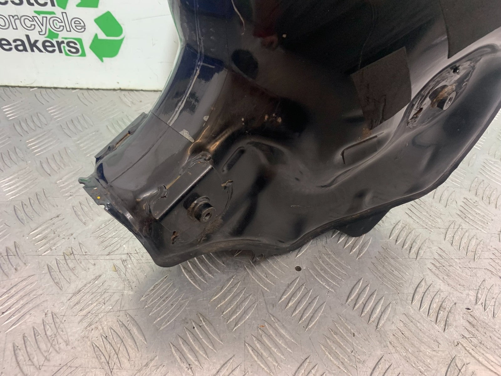 HONDA CBR1000 rr FIREBLADE PETROL TANK YEAR 2006 (CMB1220)