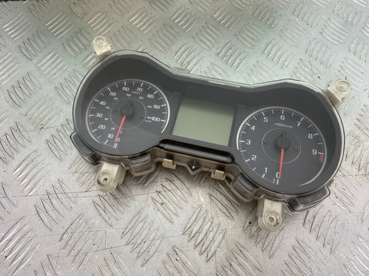 YAMAHA XMAX 300 CLOCKS SPEEDO DASH  YEAR 2017-2020 (CMB1218)