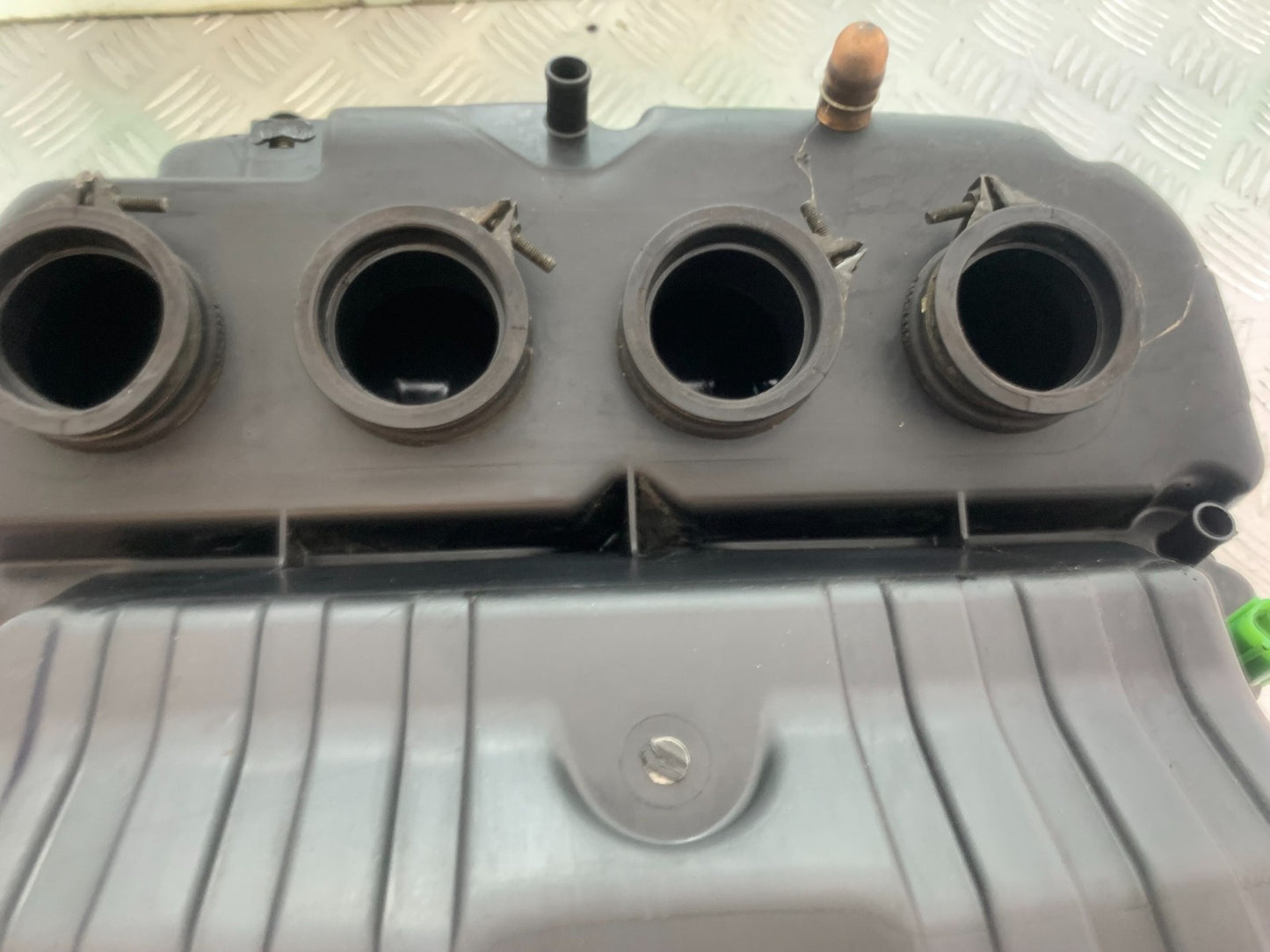 SUZUKI GSXR600 GSXR 600 K1 K2 K3 AIRBOX  1999-03 (CMB1284)