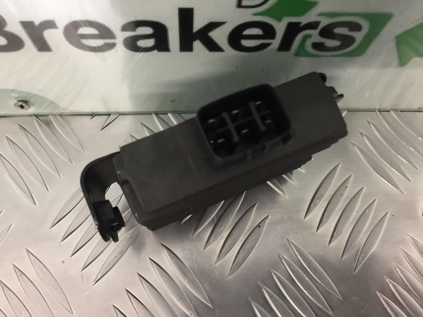 KAWASAKI Z1000 Z 1000 REGULATOR   YEAR 2007-2009  (STOCK 927)