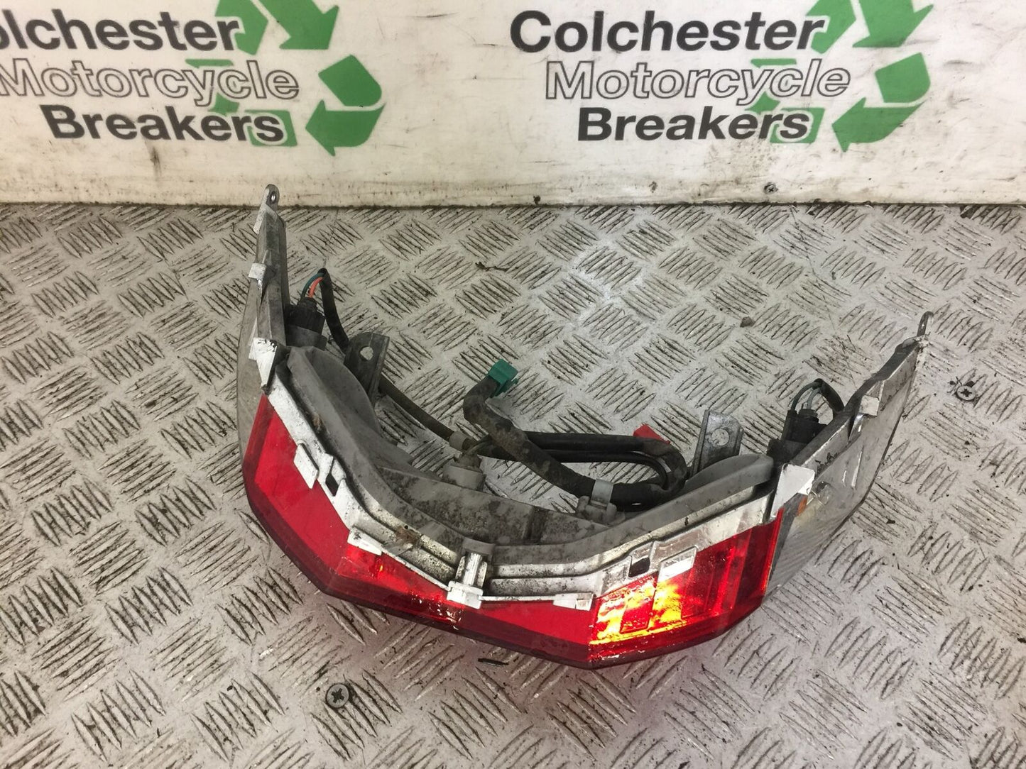 KAWASAKI J300 J 300 REAR LIGHT YEAR 2015 (STOCK 711)