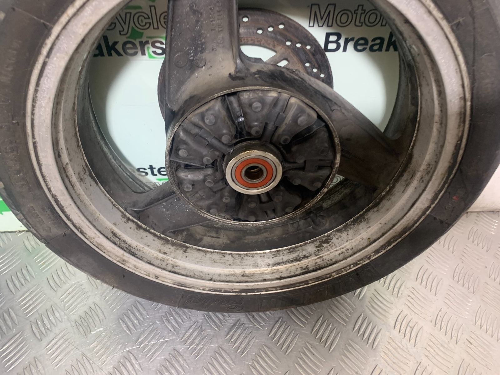 KAWASAKI ZZR1100 D REAR WHEEL AND DISC YEAR 1993-2001 (CMB1164)