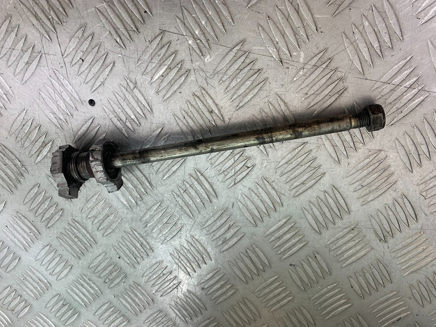 KTM DUKE 125 REAR WHEEL SPINDLE YEAR 2012-2016 (CMB1317)